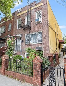 23-78 24th St, Astoria, NY, 11105