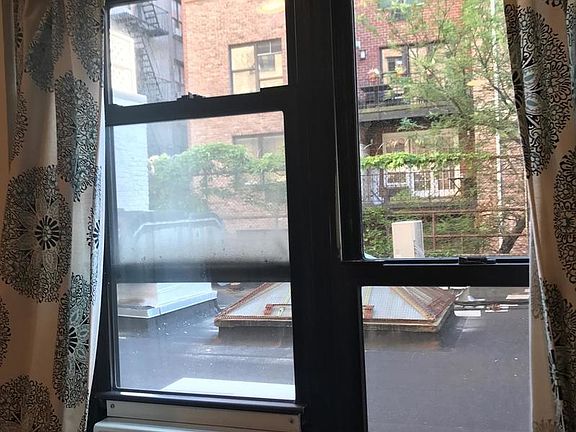 5th image of 312-320 W 23rd St #1R