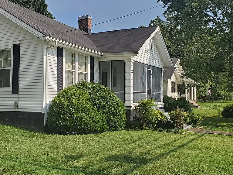 210 Andrews Ave — Photo 7