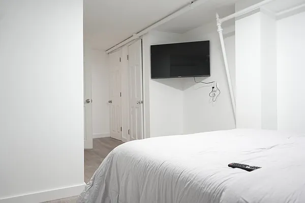 Rented by Douglas Elliman | media 17