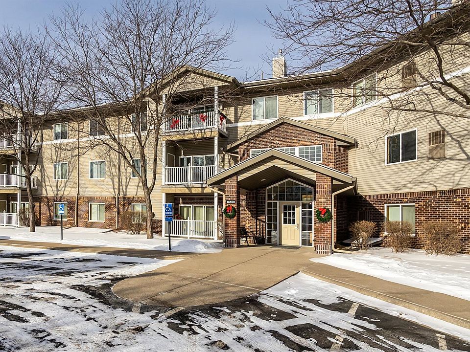 1st image of 18400 Euclid St APT 351