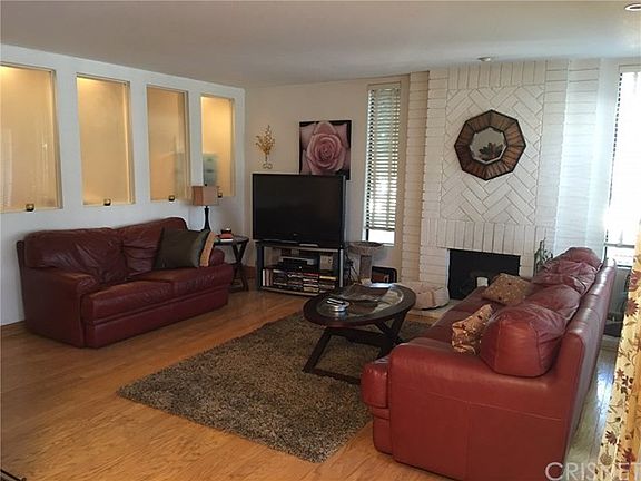 4th image of 4425 Whitsett Ave Unit 107