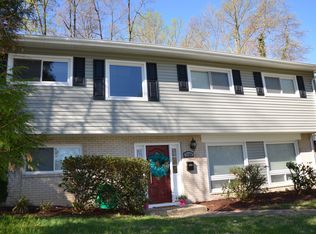 7709 Harwood Pl, Springfield, VA 22152
