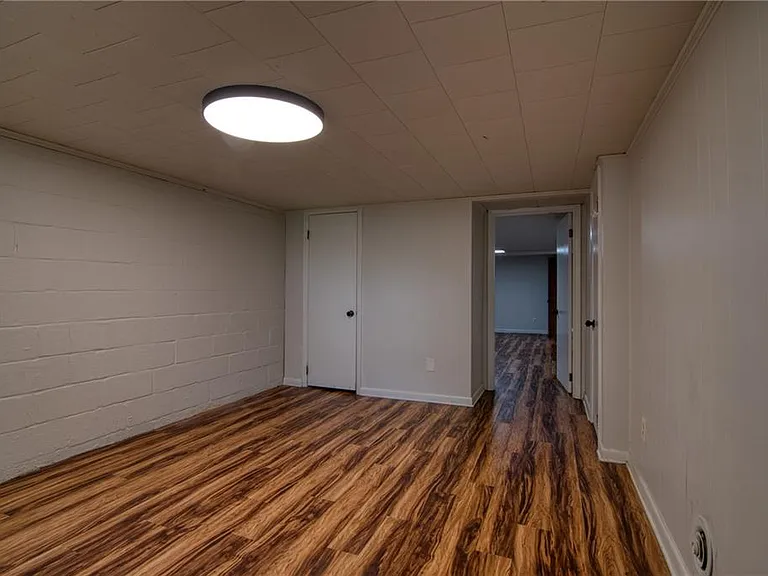 2232 Old Spring Rd SE — Photo 17