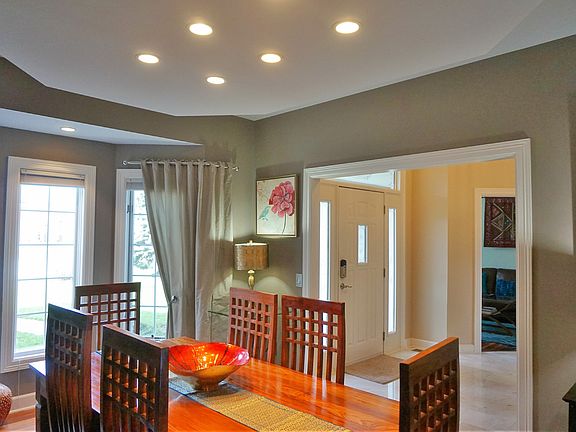 3rd image of 3671 Tamarisk Dr