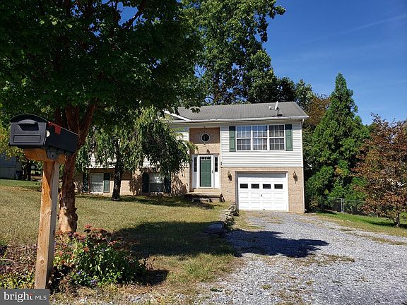 2nd image of 111 Rebecca Dr