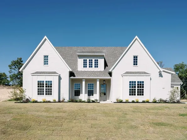 1027 Twin Creeks Dr, Weatherford, TX 76088