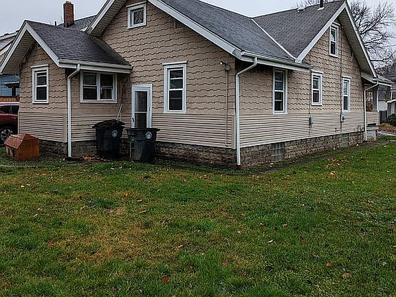 4th image of 1295 Dayton St