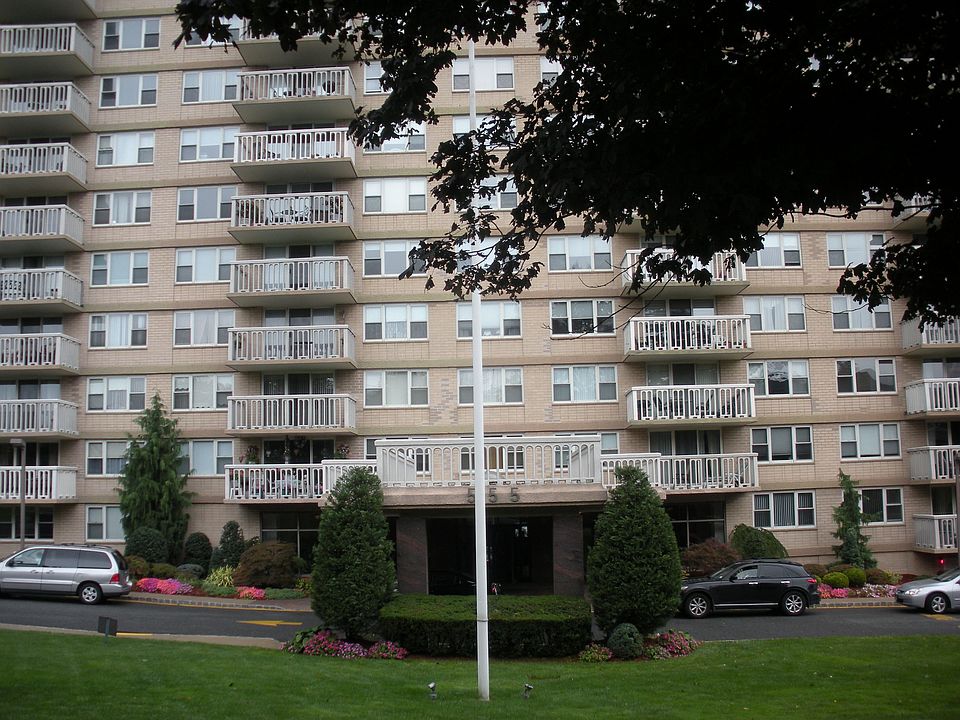 Front of Bldg