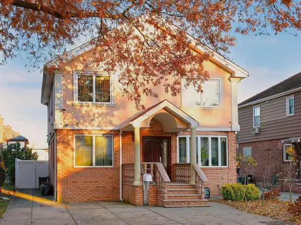 7547 194th Street image 1 of 25