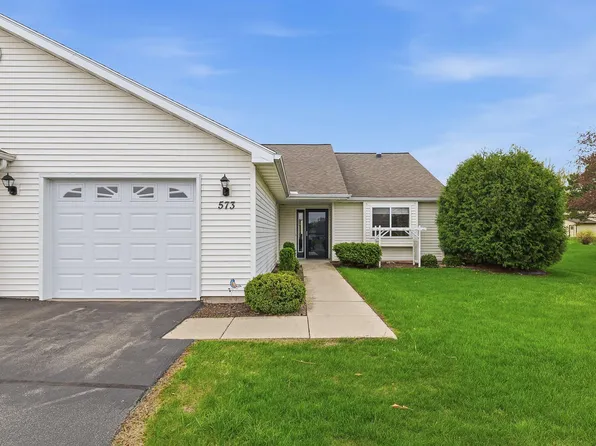 573 Kingswood Ave, Fond Du Lac, WI 54935