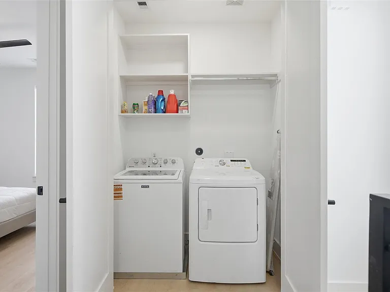 5505 Hershe St — Photo 34
