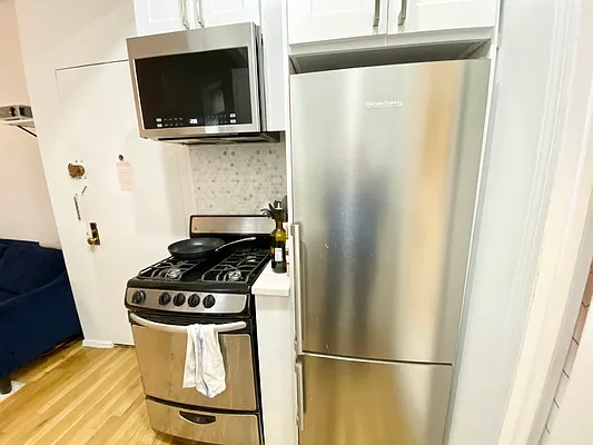 Rented by J PRESTON AND ASSOCIATES INC | media 16