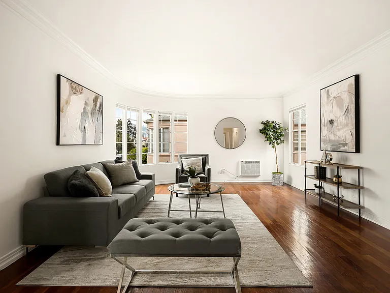 132 S Sweetzer Ave #136-1/2 — Photo 14