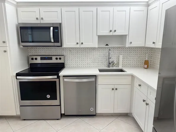 2801 N Palm Aire Drive #107, Pompano Beach, FL 33069