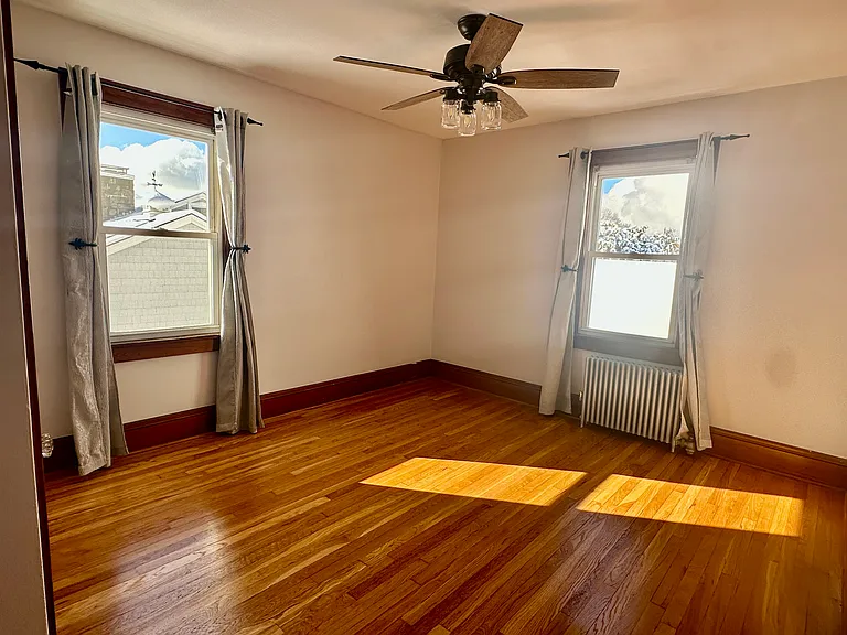Rear bedroom