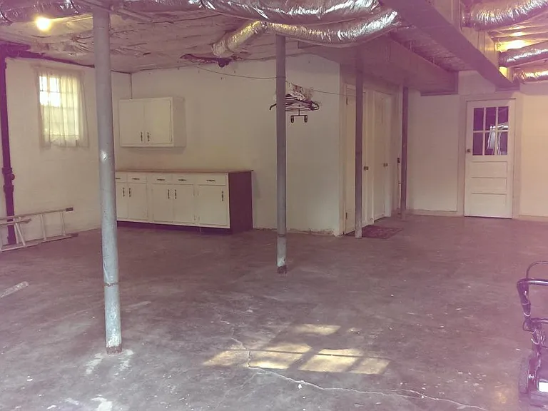 923 Greenhill Dr — Photo 36