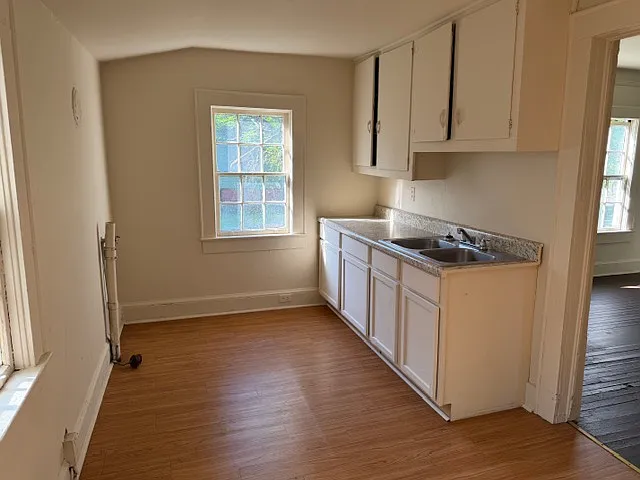 1720 W Parker Rd — Photo 2
