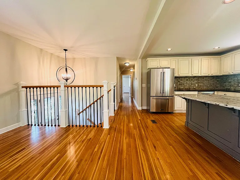 5009 Jackson Ln — Photo 8