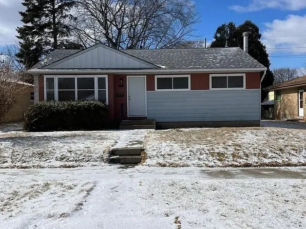 5251 N 83rd St, Milwaukee, WI 53218