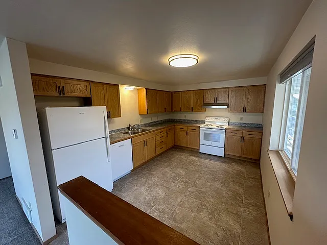 2 bed, 850 sqft, $1,625 — Photo 3