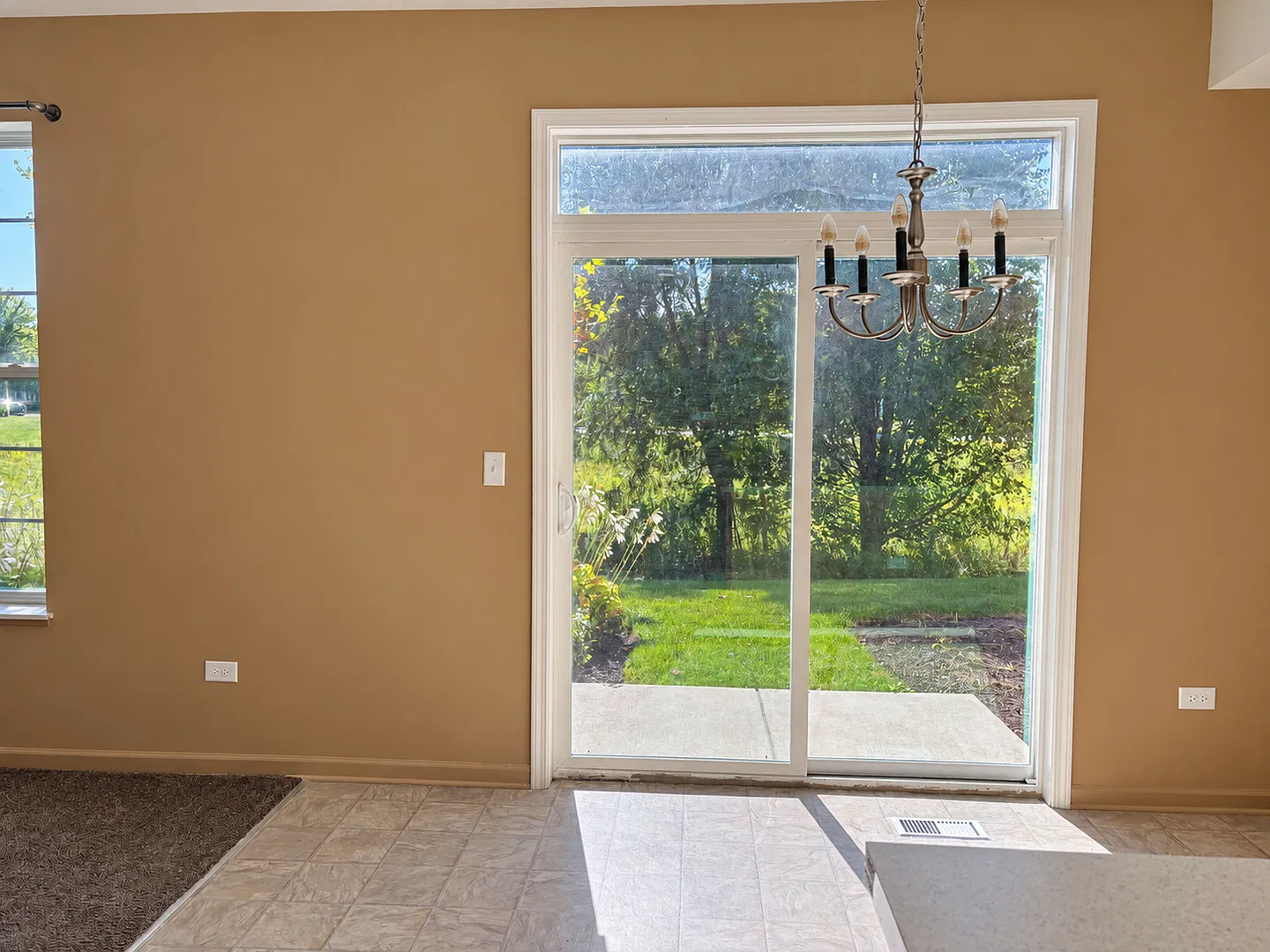 2 bed, 1.5 bath, 1310 sqft, $2,195 — Photo 4