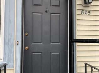 805 Woodhaven Ct, Cranston, RI 02920