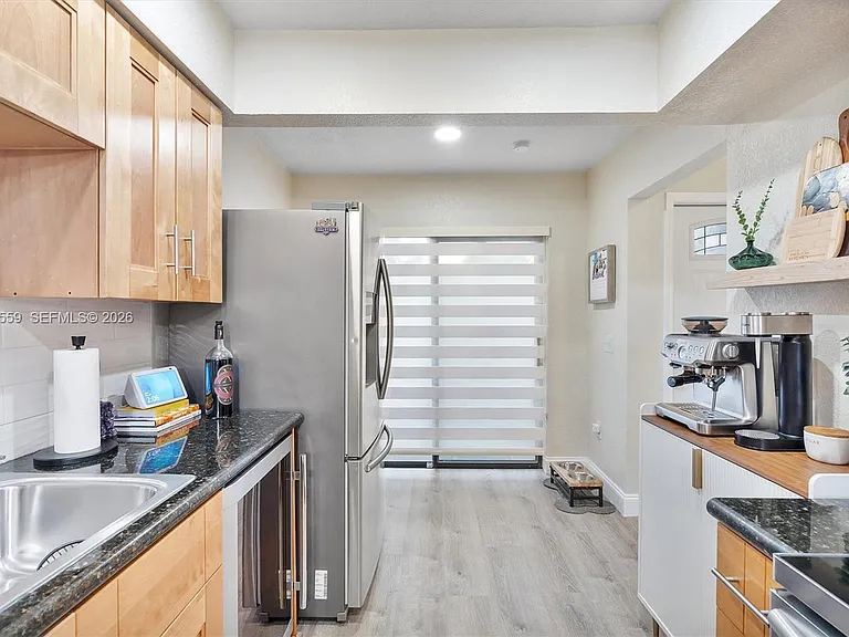 1581 NW 98th Way #1581 — Photo 25