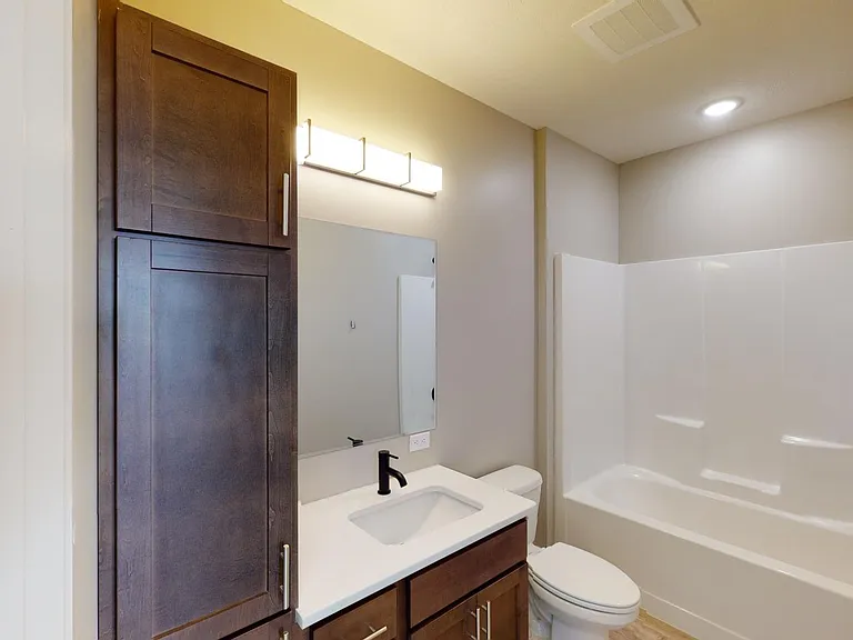 Element 30 Apartments — Photo 23