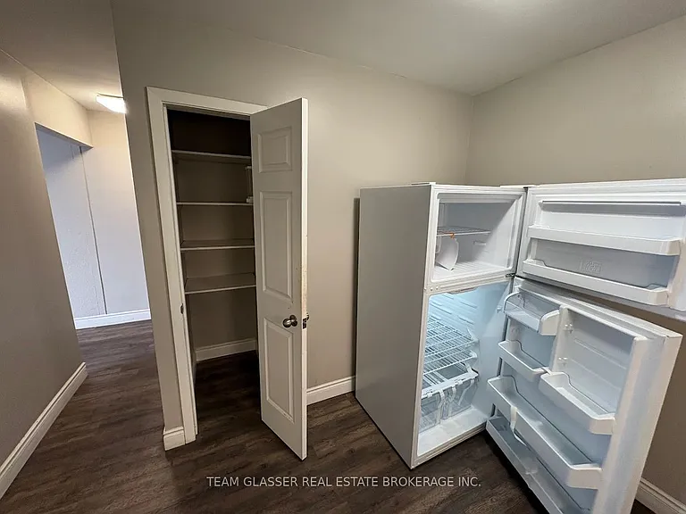 52 Hiawatha St #301 — Photo 9