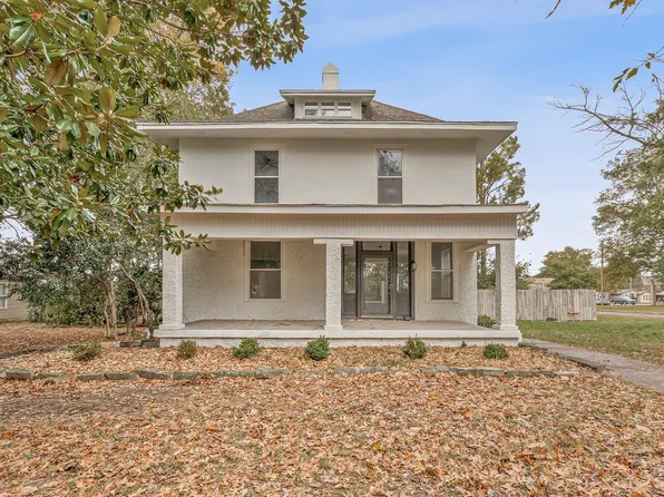 304 SW 3rd St, Walnut Ridge, AR 72476