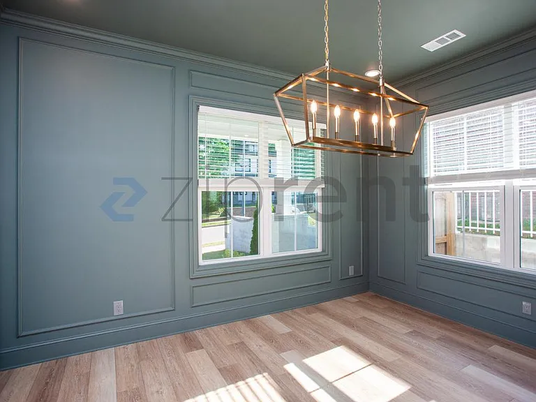 139 W Deaderick St — Photo 5