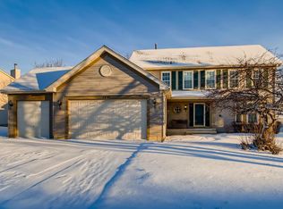 1931 Ridgefield Ave, Algonquin, IL 60102