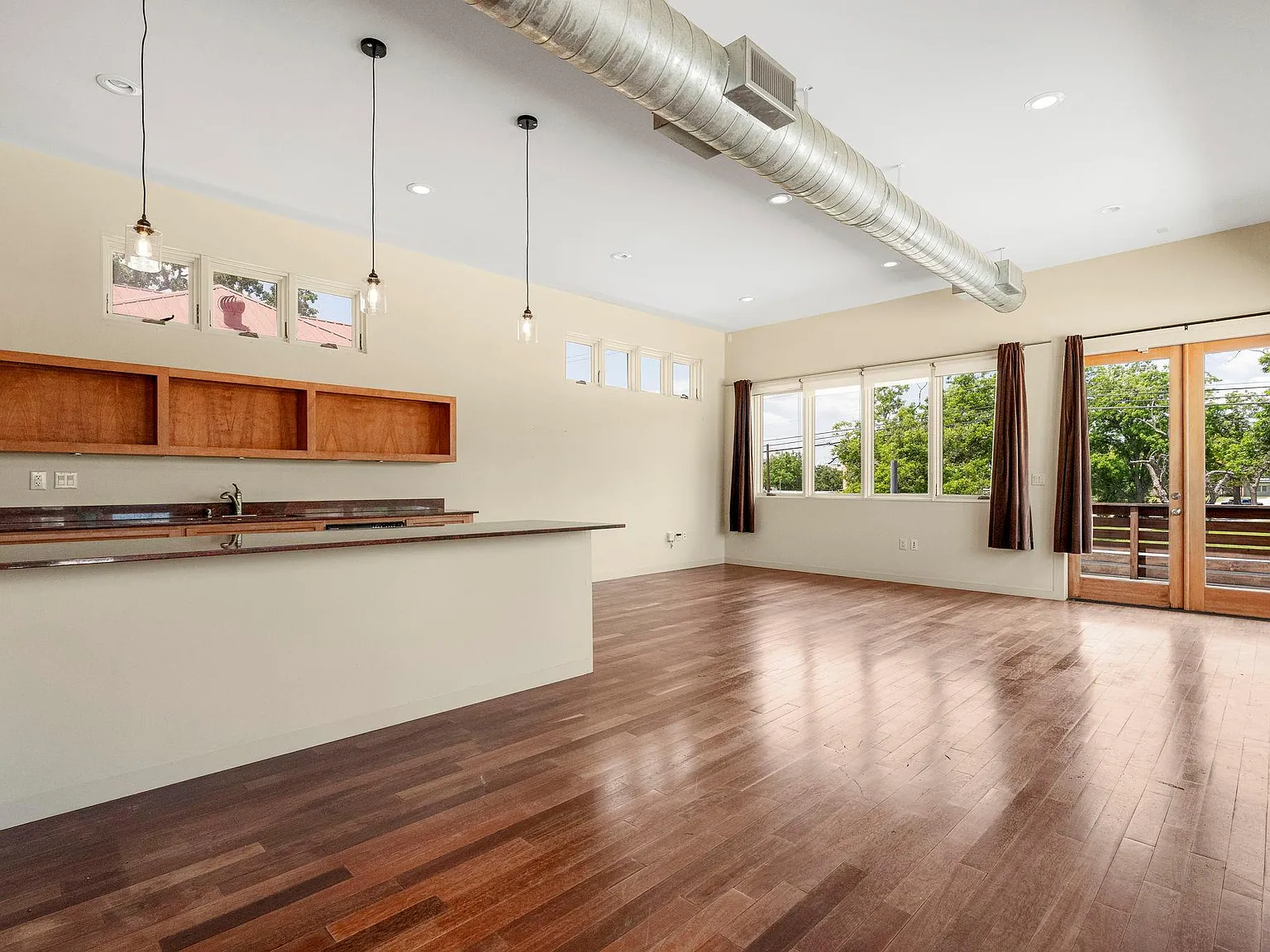 1 bed, 1.0 bath, 920 sqft, $2,900 — Photo 2