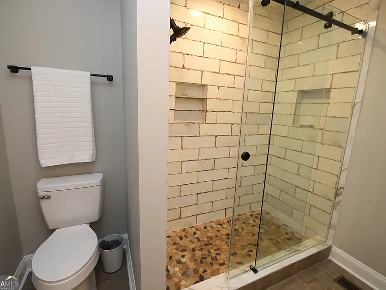 1007 Vernon St #B — Photo 24