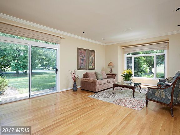 5th image of 10641 Barn Wood Ln