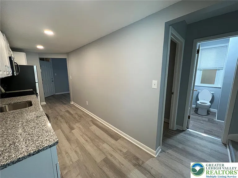 161 S Main St #201 — Photo 12