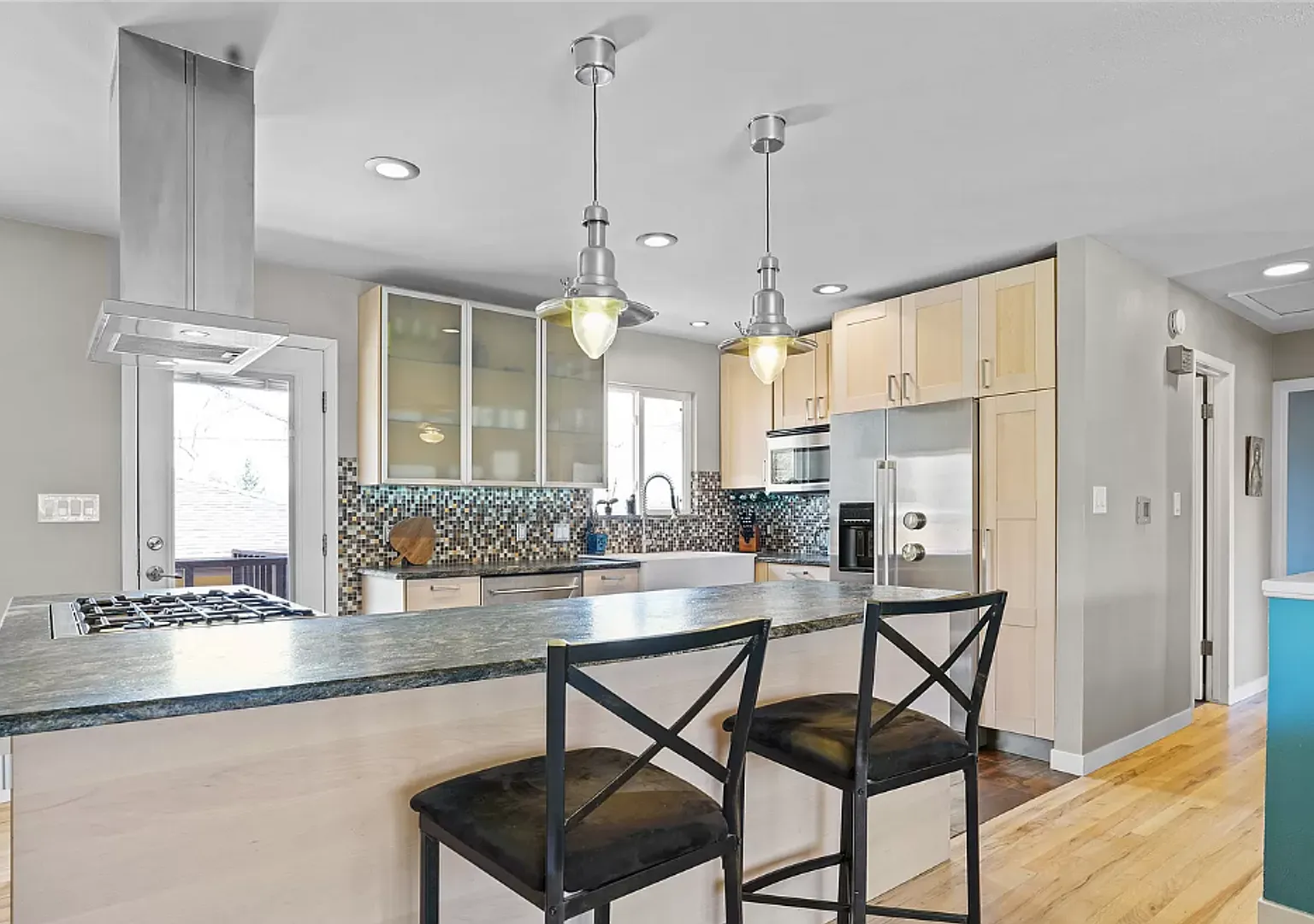 Amazing 5 Bed 2 Bath Single Family Home In South Boulder! $500 Off First Month's Rent* — Photo 3