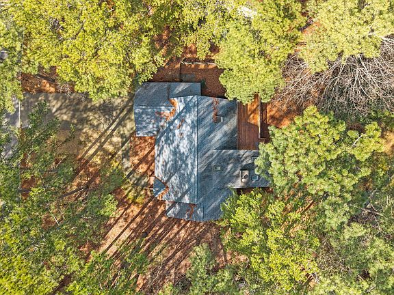 3rd image of 850 Burning Tree Road