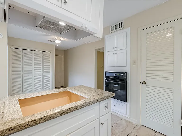514 Shady Dale Dr — Photo 16