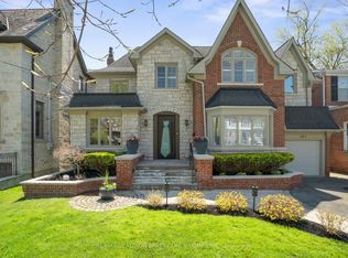 267 Saint Leonards Ave, Toronto, ON M4N 1K9