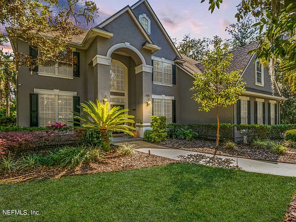 2nd image of 105 Magnolia Hammock Dr