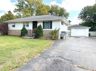 10313 W Harvest Ln, Milwaukee, WI 53225