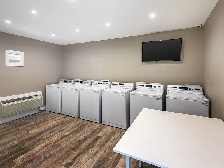 Copper Creek Apartments — Photo 22