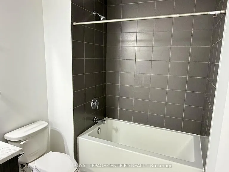 40 Lexington Ave — Photo 28