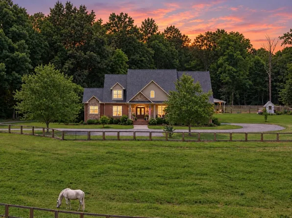 2404 Savage Creek Dr, Springfield, TN 37172