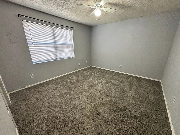 401 12th Ave SE #108 — Photo 11