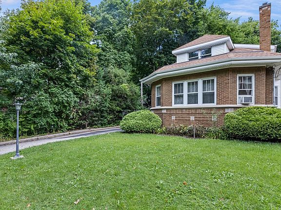 2nd image of 2118 Princeton Ave