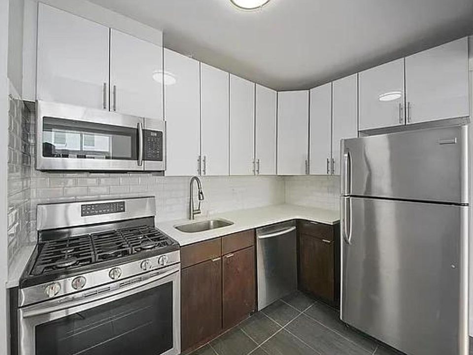 1st image of 5524 96th St Floor 1