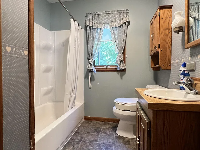 104 Sunset Dr — Photo 4